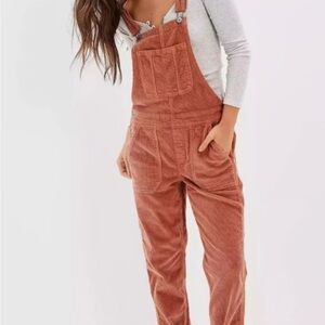 American Eagle Outfitters Rust Corduroy Women's Overalls